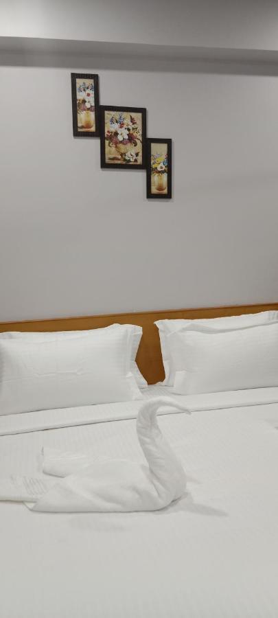 Moshis Nest Hotel มทุราย ภายนอก รูปภาพ