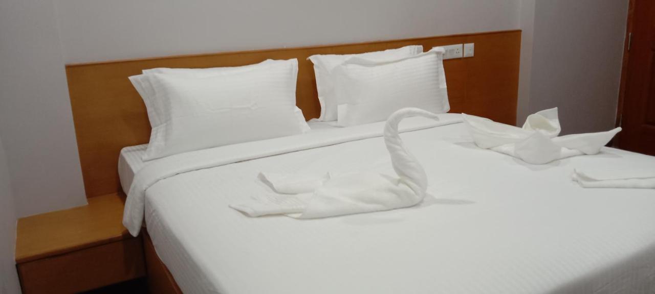 Moshis Nest Hotel มทุราย ภายนอก รูปภาพ
